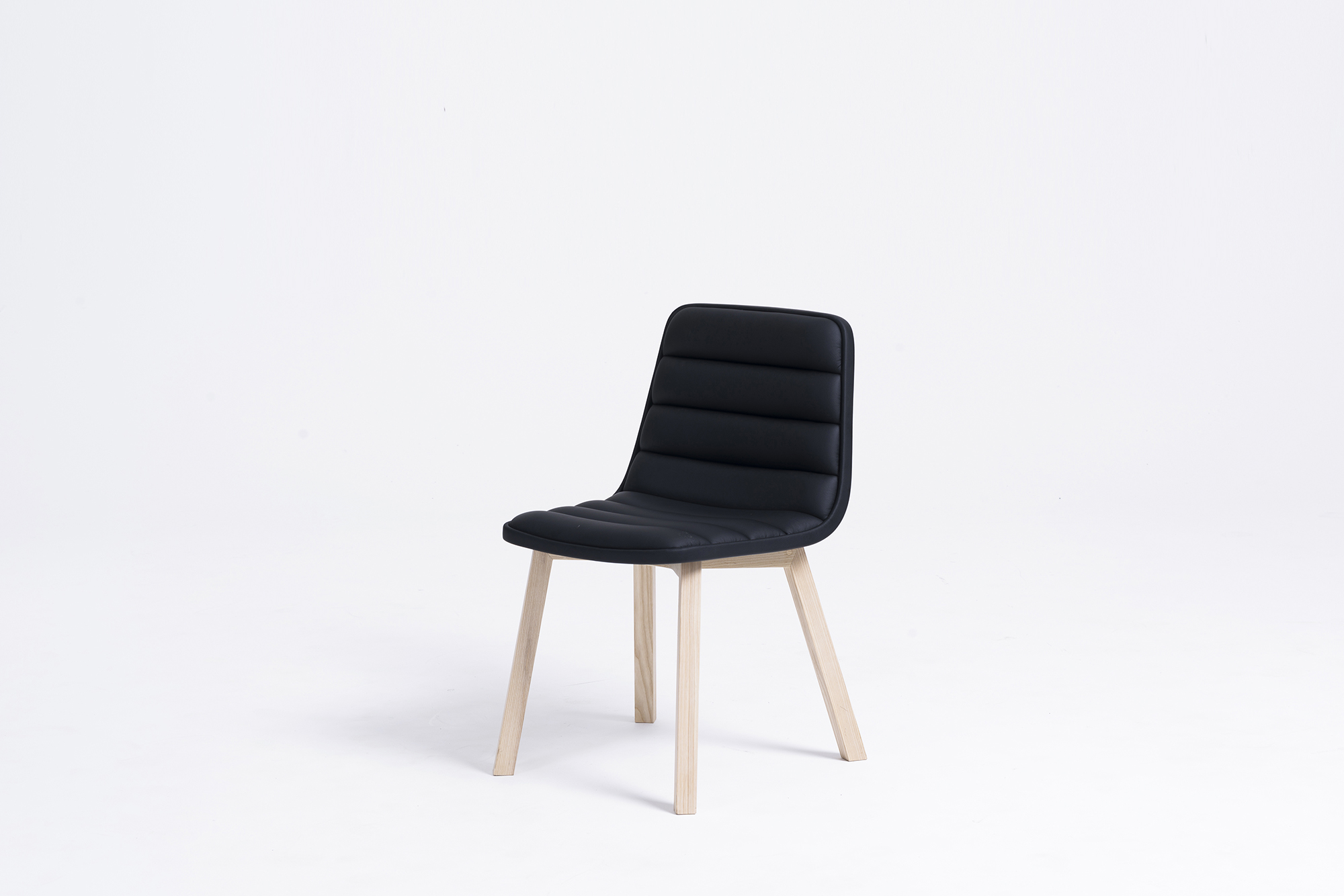Sean Dix design Ronin Wood Leg Chair