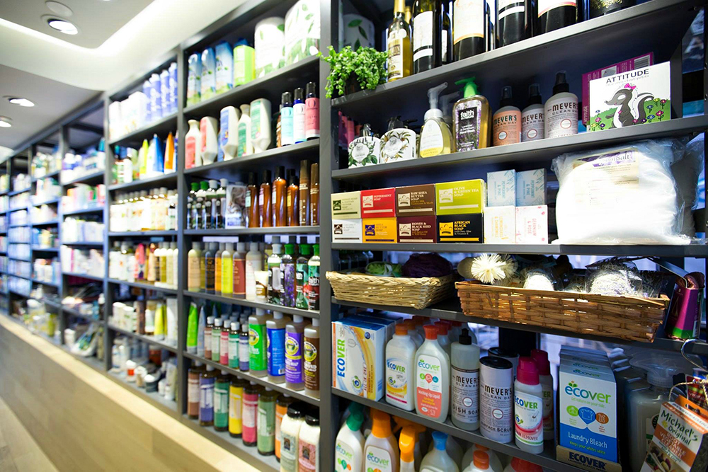 JustGreen - Organic Convenience Store_Interior Design by Sean Dix