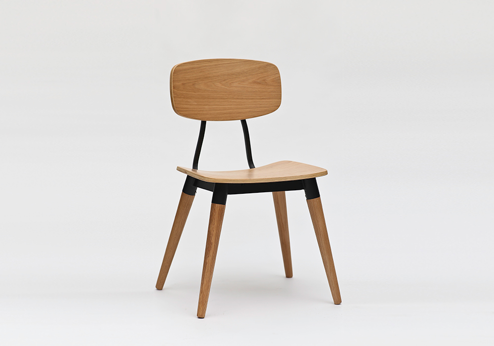 Copine Chair_Designed by Sean Dix_