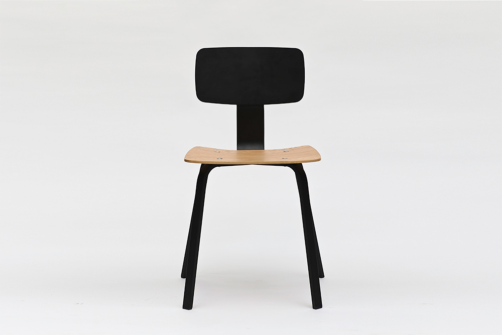 Tobia Chair_Designed by Sean Dix
